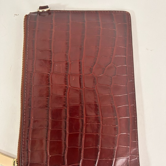 Brahmin crocodile Leather Chocolate Cherry Leather Clutch - Picture 9 of 12